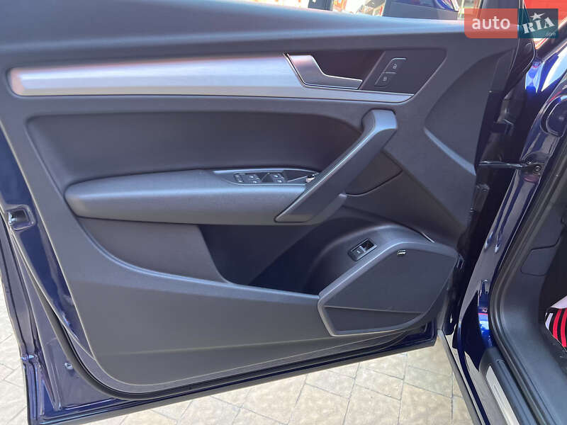 Внедорожник / Кроссовер Audi Q5 2017 в Львове