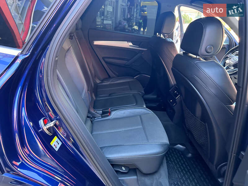 Внедорожник / Кроссовер Audi Q5 2017 в Львове