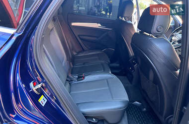 Внедорожник / Кроссовер Audi Q5 2017 в 