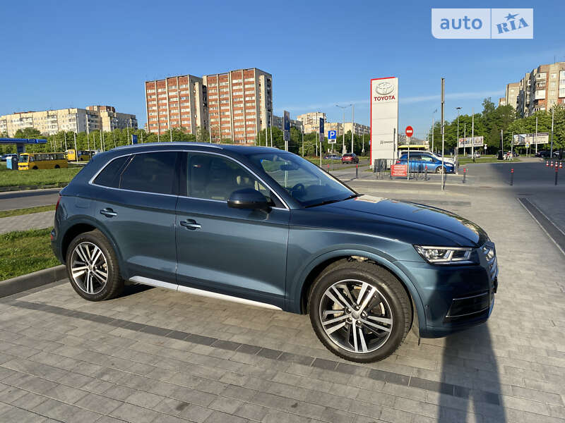 Позашляховик / Кросовер Audi Q5 2017 в Львові