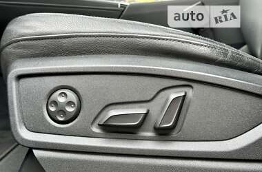 Позашляховик / Кросовер Audi Q5 2020 в 