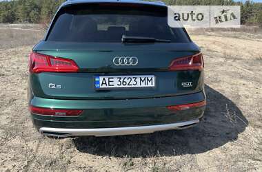 Внедорожник / Кроссовер Audi Q5 2018 в 