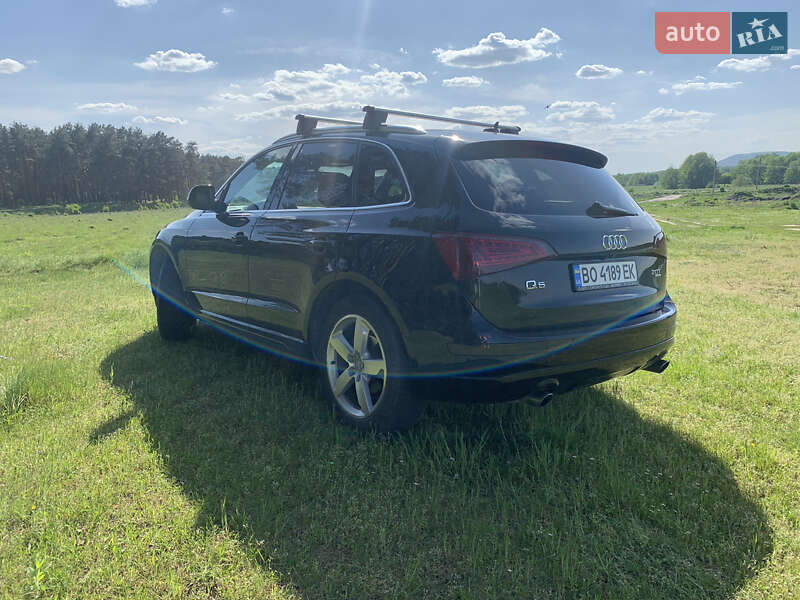 Внедорожник / Кроссовер Audi Q5 2011 в Тернополе