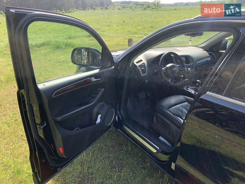 Внедорожник / Кроссовер Audi Q5 2011 в Тернополе
