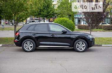 Внедорожник / Кроссовер Audi Q5 2018 в Калуше