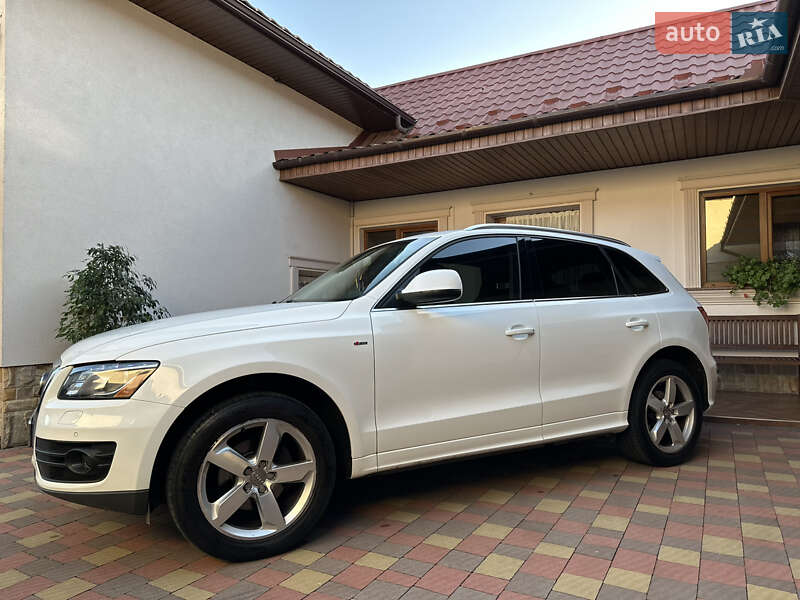 Внедорожник / Кроссовер Audi Q5 2011 в Мукачево