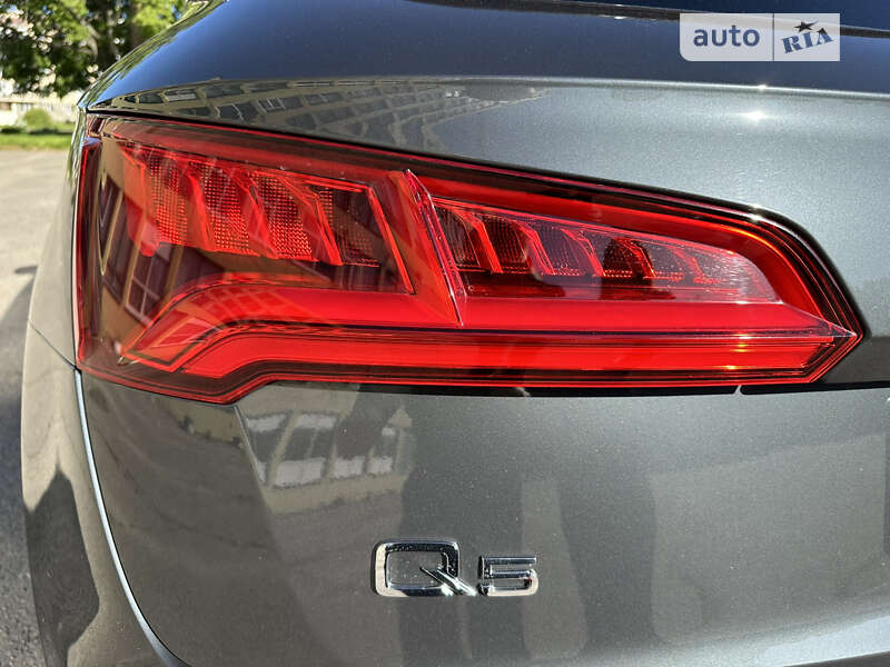 Внедорожник / Кроссовер Audi Q5 2018 в Киеве