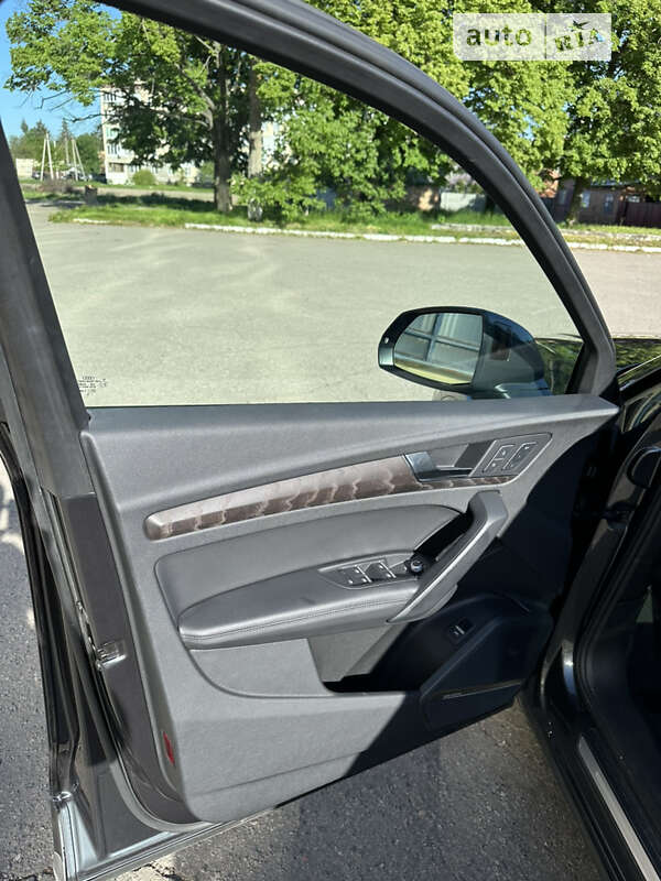 Внедорожник / Кроссовер Audi Q5 2018 в Киеве