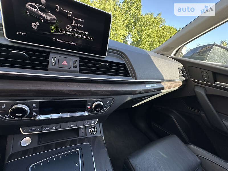 Внедорожник / Кроссовер Audi Q5 2018 в Киеве