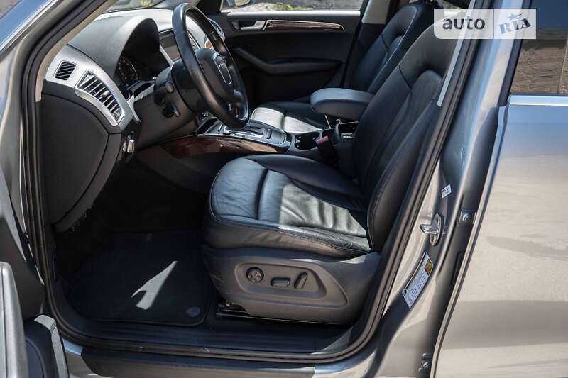 Позашляховик / Кросовер Audi Q5 2011 в Тернополі