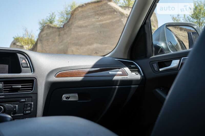 Позашляховик / Кросовер Audi Q5 2011 в Тернополі