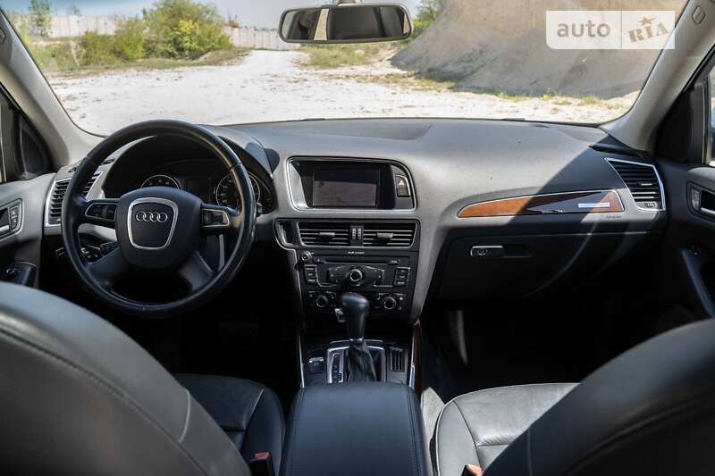 Позашляховик / Кросовер Audi Q5 2011 в Тернополі
