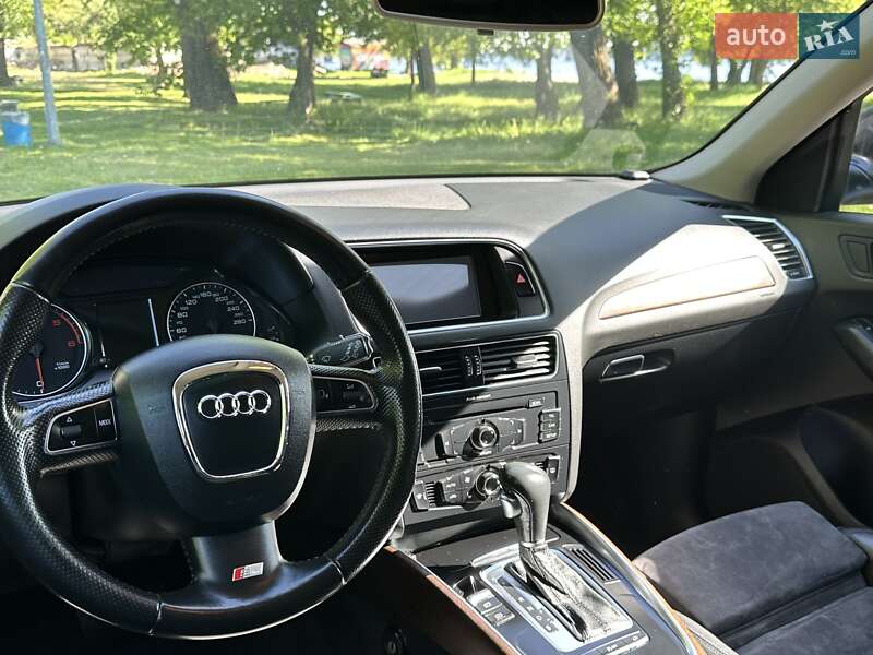Внедорожник / Кроссовер Audi Q5 2012 в Киеве