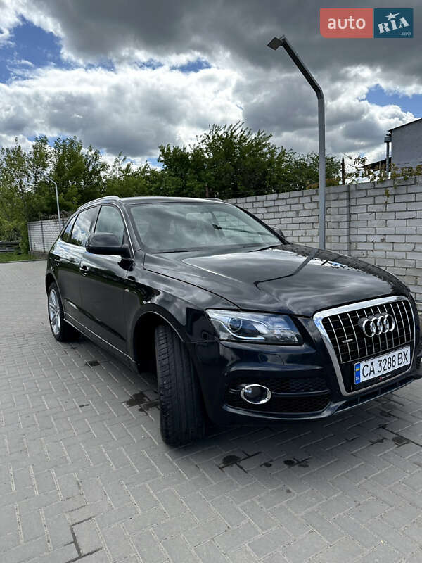 Внедорожник / Кроссовер Audi Q5 2011 в Смеле