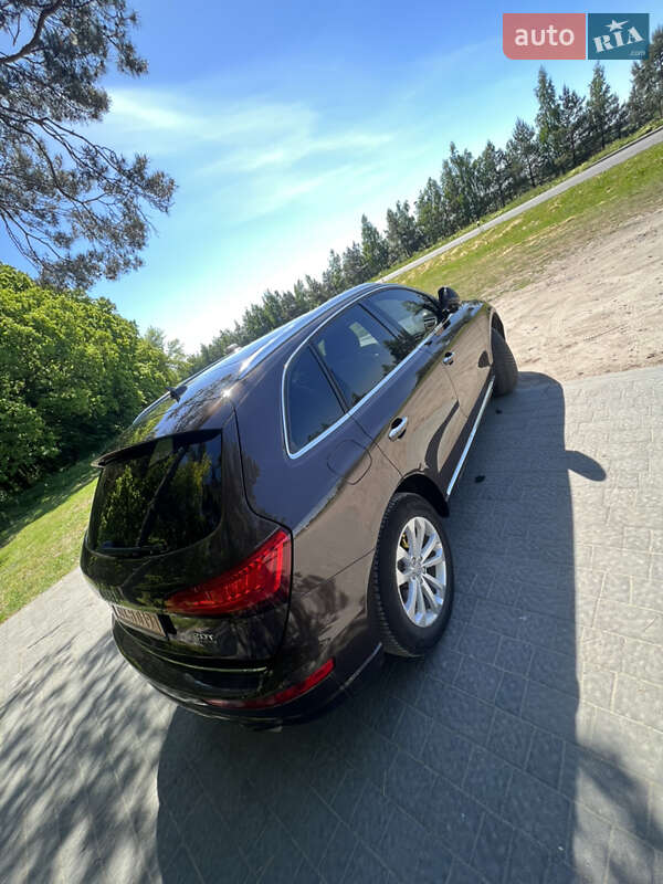 Внедорожник / Кроссовер Audi Q5 2015 в Владимире