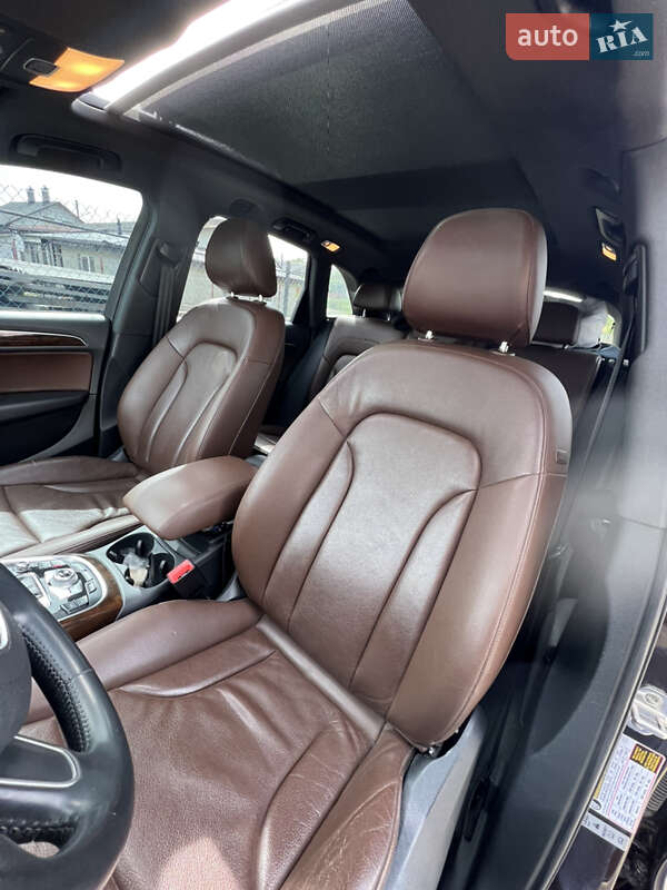 Внедорожник / Кроссовер Audi Q5 2015 в Владимире