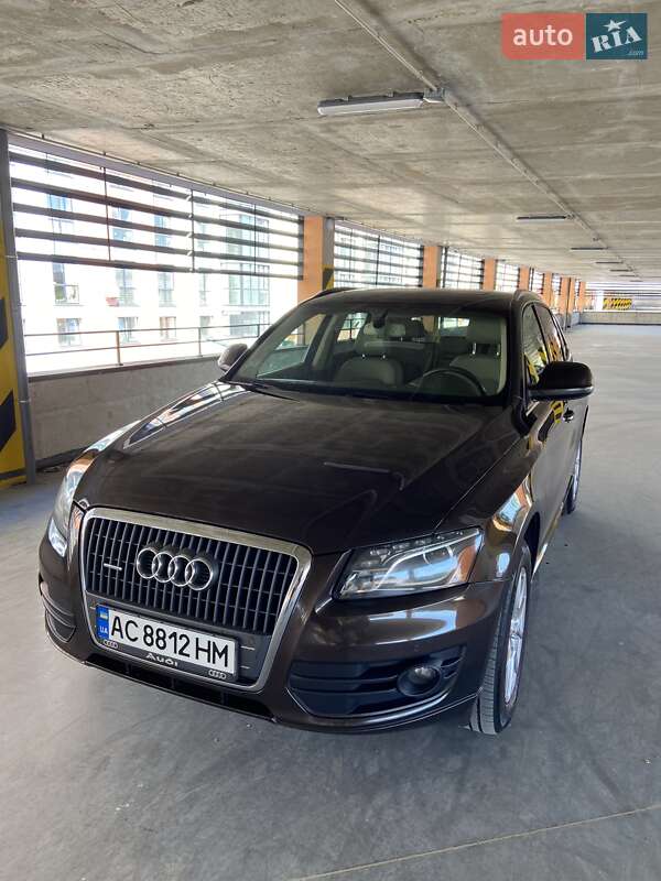 Внедорожник / Кроссовер Audi Q5 2011 в Луцке