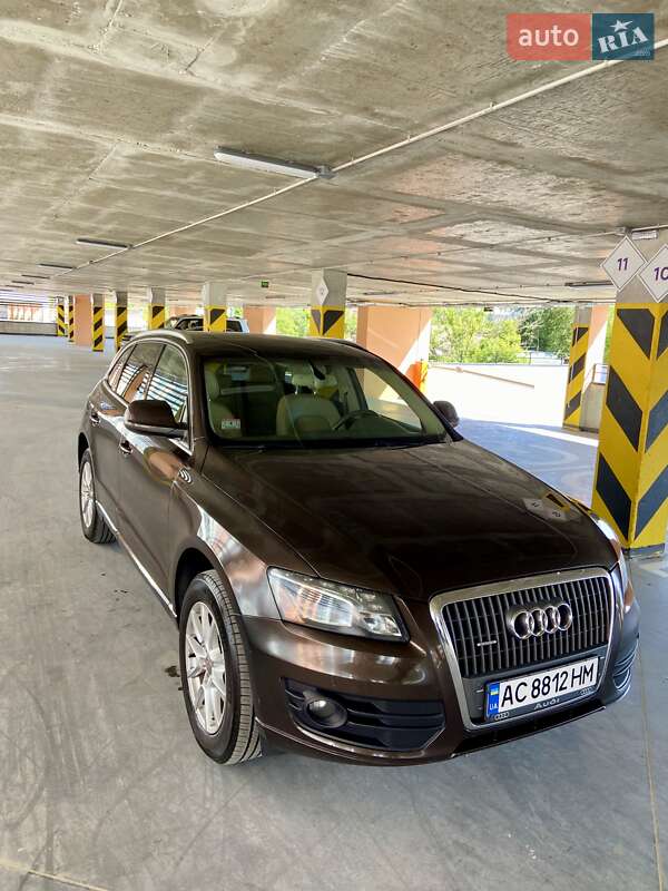 Внедорожник / Кроссовер Audi Q5 2011 в Луцке