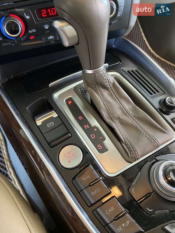 Внедорожник / Кроссовер Audi Q5 2011 в Луцке