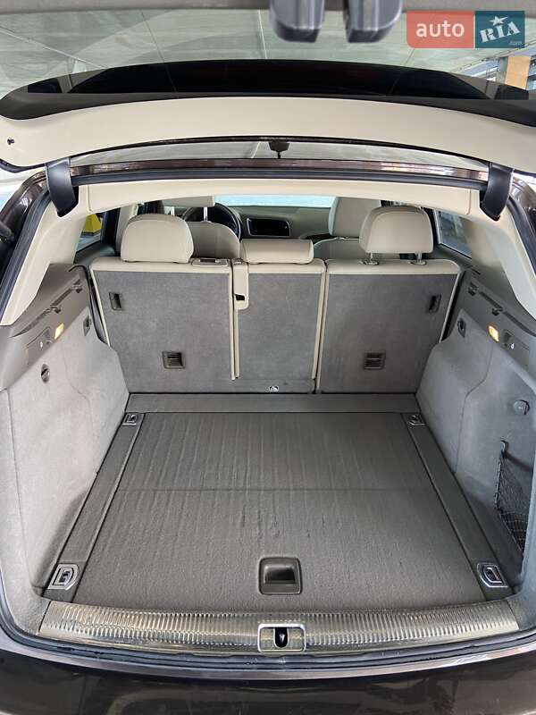 Внедорожник / Кроссовер Audi Q5 2011 в Луцке