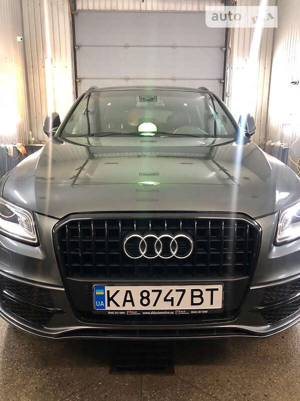 Позашляховик / Кросовер Audi Q5 2015 в Києві