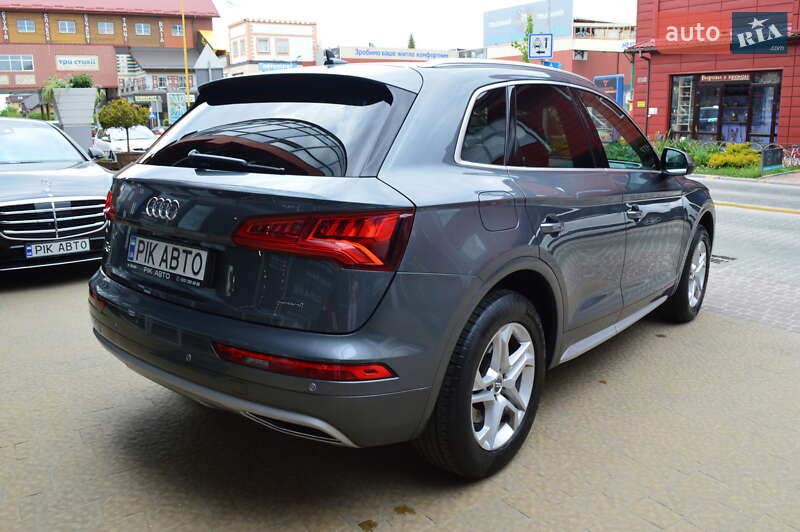 Позашляховик / Кросовер Audi Q5 2019 в Львові