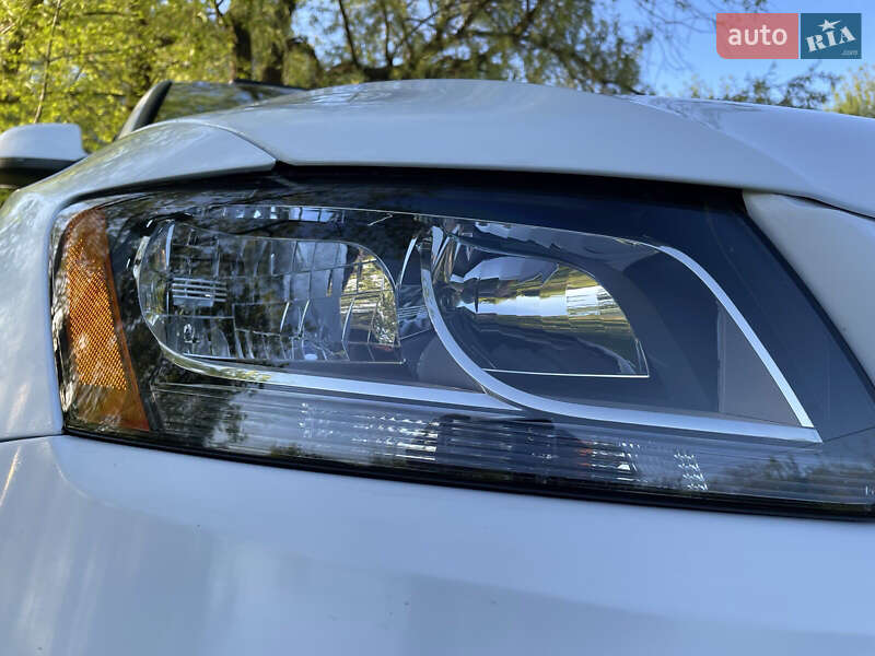 Внедорожник / Кроссовер Audi Q5 2010 в Ровно
