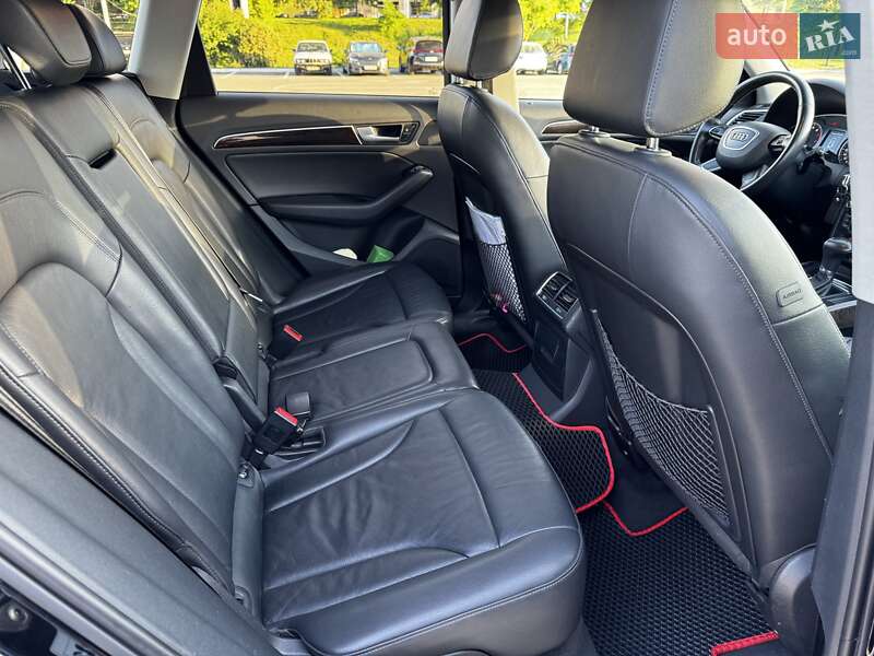 Внедорожник / Кроссовер Audi Q5 2012 в Киеве