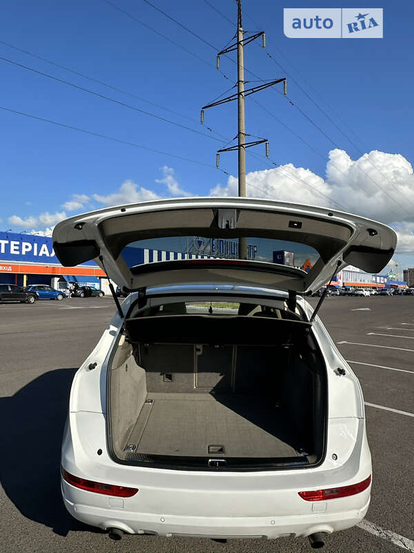 Внедорожник / Кроссовер Audi Q5 2011 в Луцке