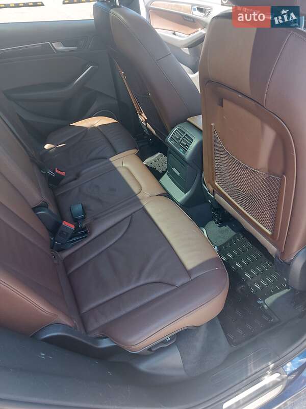 Внедорожник / Кроссовер Audi Q5 2015 в Днепре