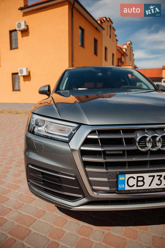 Внедорожник / Кроссовер Audi Q5 2017 в Пирятине