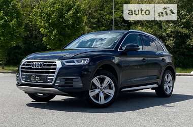 Позашляховик / Кросовер Audi Q5 2018 в Львові