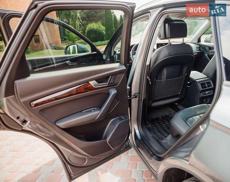 Внедорожник / Кроссовер Audi Q5 2017 в Пирятине