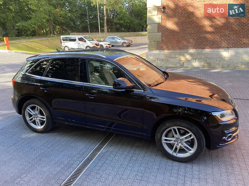 Внедорожник / Кроссовер Audi Q5 2013 в Львове