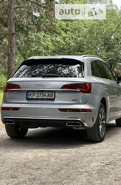 Внедорожник / Кроссовер Audi Q5 2022 в 
