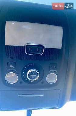 Внедорожник / Кроссовер Audi Q5 2011 в 