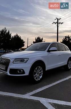 Внедорожник / Кроссовер Audi Q5 2015 в 