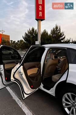 Внедорожник / Кроссовер Audi Q5 2015 в 
