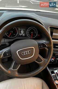 Внедорожник / Кроссовер Audi Q5 2015 в 