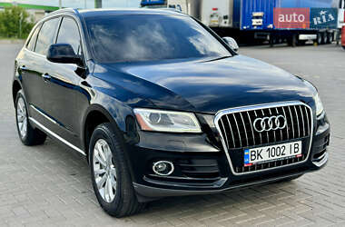 Внедорожник / Кроссовер Audi Q5 2015 в 