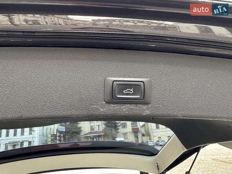 Внедорожник / Кроссовер Audi Q5 2016 в Каменец-Подольском