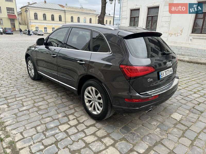 Внедорожник / Кроссовер Audi Q5 2016 в Каменец-Подольском