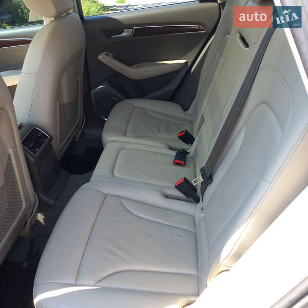 Внедорожник / Кроссовер Audi Q5 2011 в Запорожье