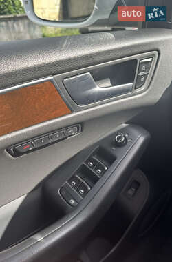 Внедорожник / Кроссовер Audi Q5 2011 в 