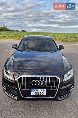 Внедорожник / Кроссовер Audi Q5 2015 в 