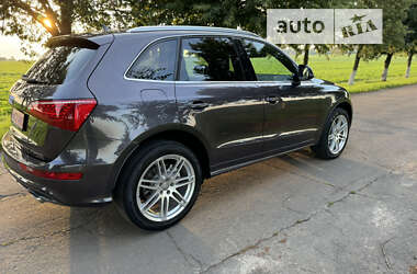 Внедорожник / Кроссовер Audi Q5 2011 в 
