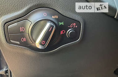 Внедорожник / Кроссовер Audi Q5 2011 в 