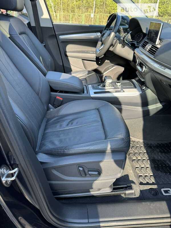 Внедорожник / Кроссовер Audi Q5 2017 в Трускавце