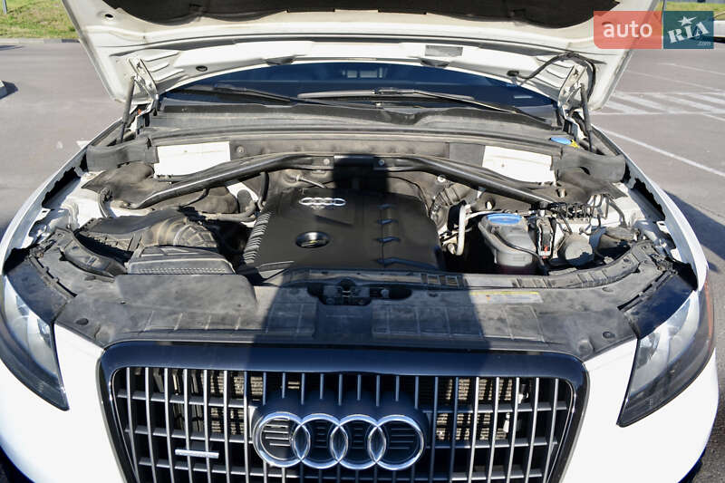 Внедорожник / Кроссовер Audi Q5 2011 в Ровно