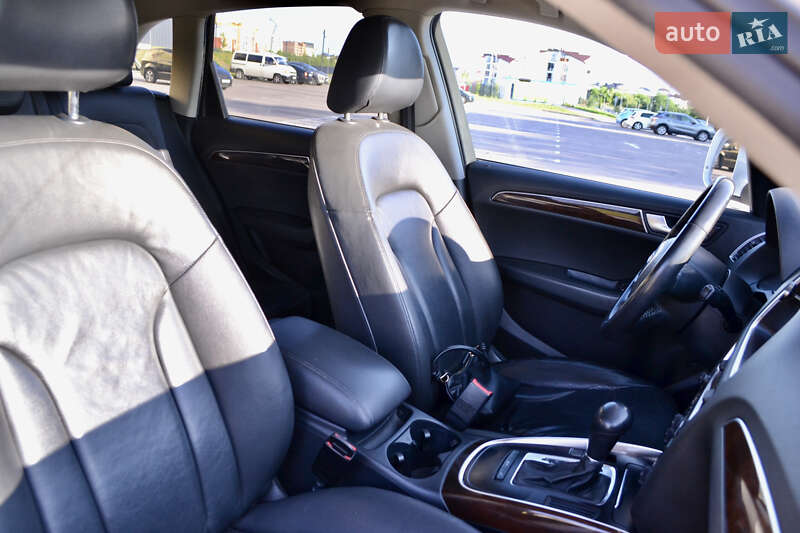 Внедорожник / Кроссовер Audi Q5 2011 в Ровно